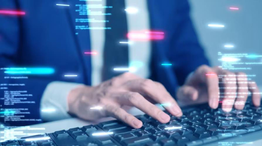 AI技术融合：智能时代下的软件定制开发新趋势